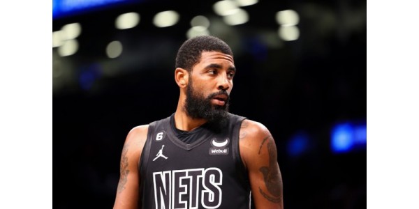 Voiko Dallas Mavericks antaa Kyrie Irvingin asettua ja pelata?